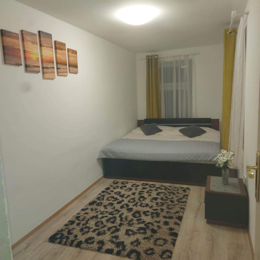 Horvath Apartman Apartment Кестели Екстериор снимка